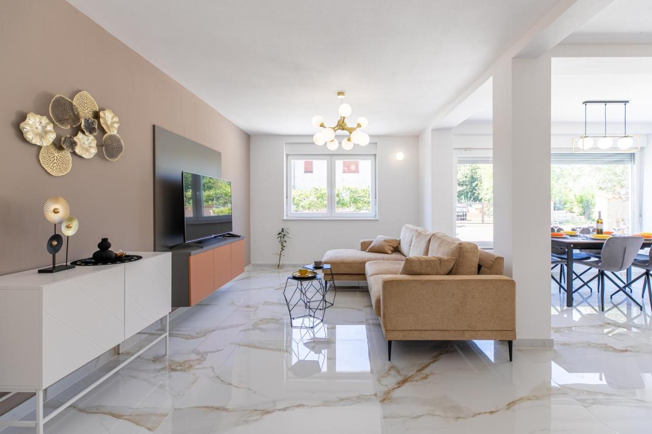 Apartman Suzi Pula Dış mekan fotoğraf