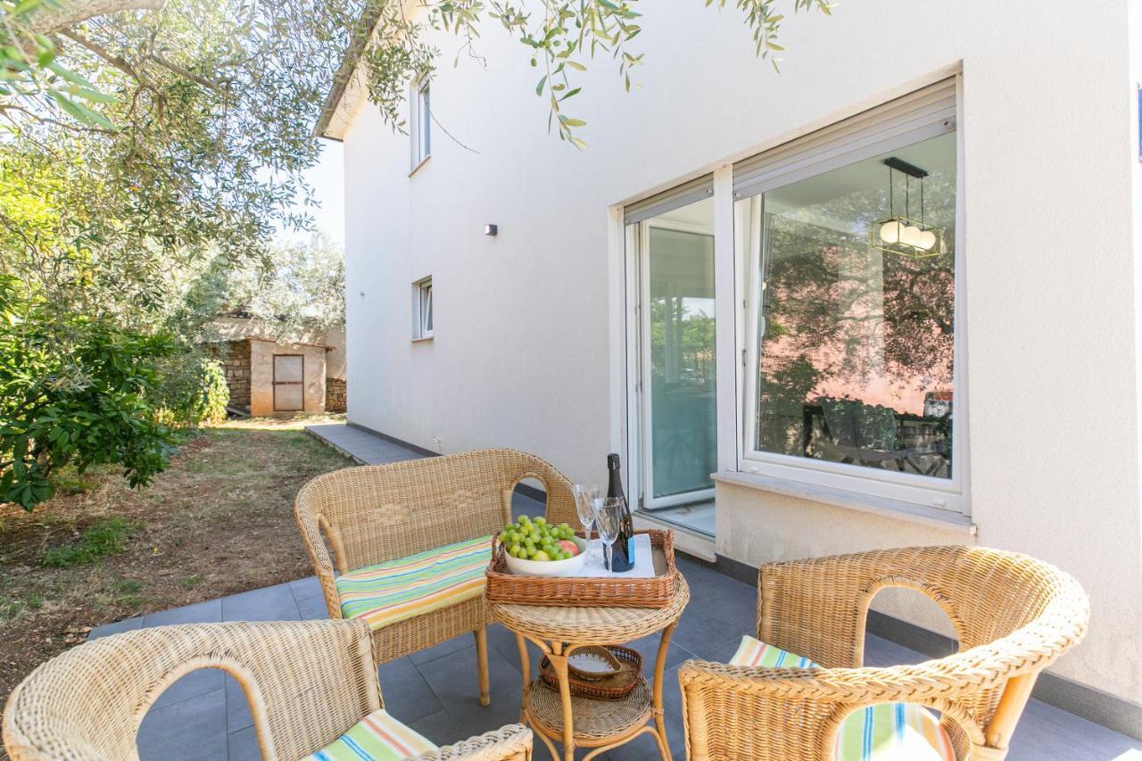Apartman Suzi Pula Dış mekan fotoğraf