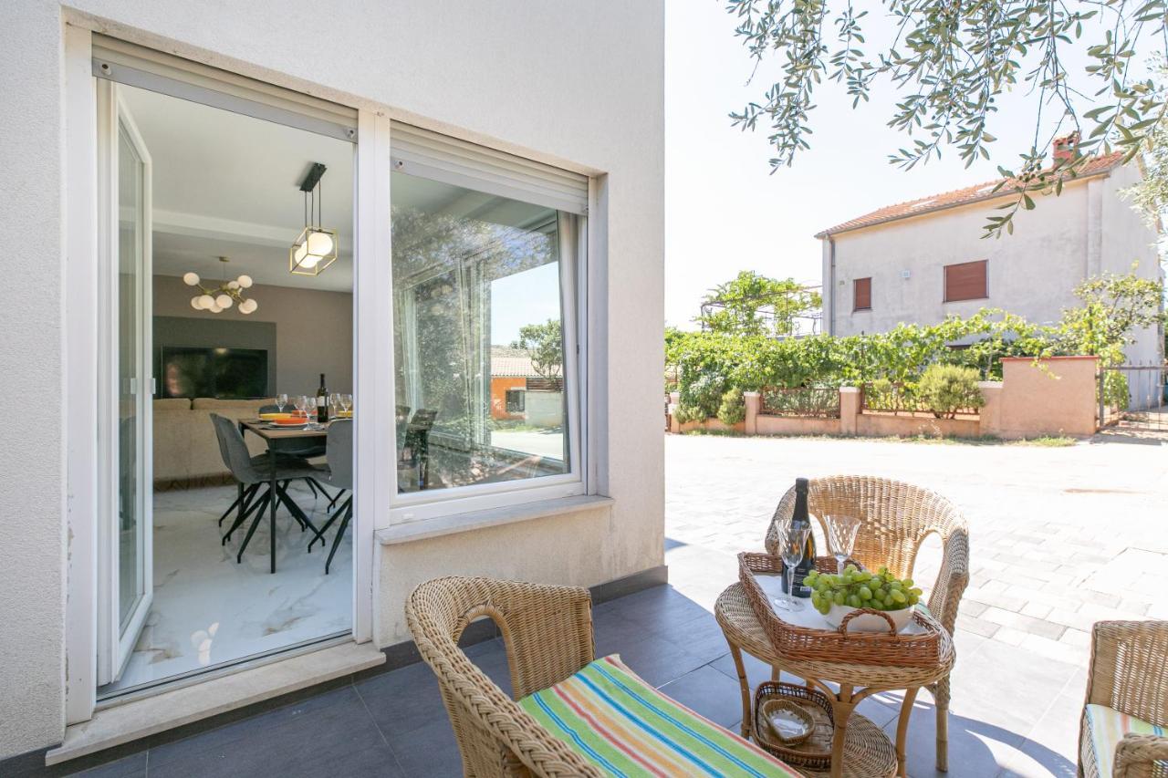Apartman Suzi Pula Dış mekan fotoğraf